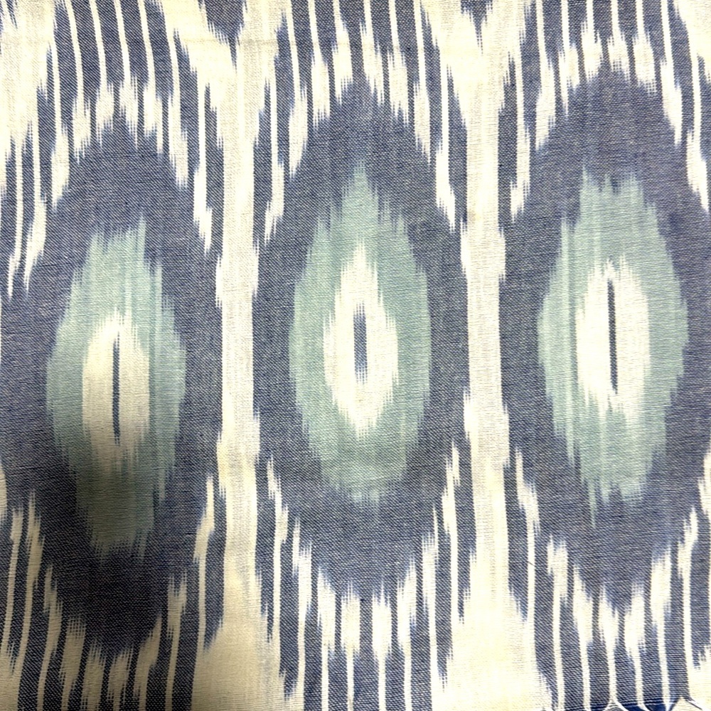 Ikat scarf. Handmade from Uzbekistan. 5 feet